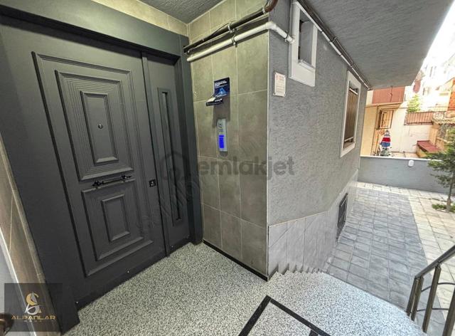 Sefaköy Gültepe Mah.4+2 Dublex 190m2 Satılık Daire 5