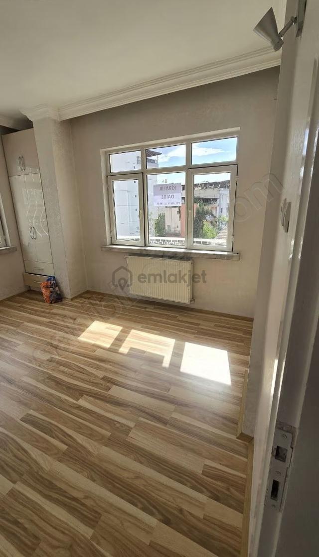 Başharık Mahallesin De Kiralık 2+1 Ara Kat Daire 4