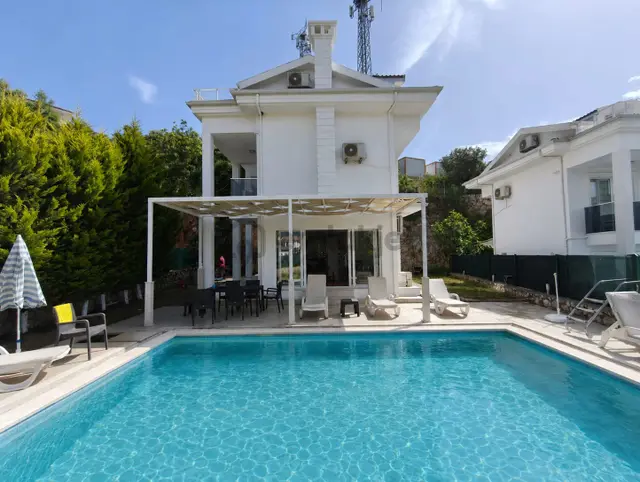 Stop'tan Ölüdeniz Ovacık’ta Satılık Havuzlu Triplex Villa 2
