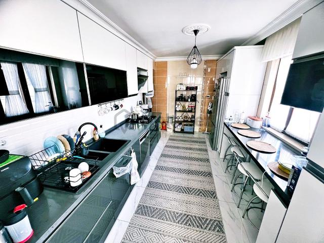 Burç Mahallesnde Kızılcahamam Cadde Üstü Full Yapılı Satılık 5+1 2