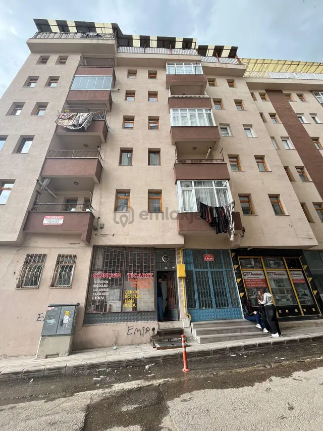 Kiralık Giriş Katı Otoparklı 2