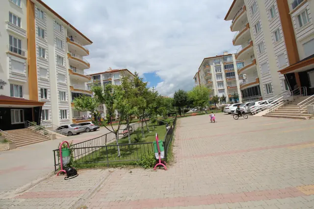 Aksaray Nakkaşda Site İçinde Parka Cephe Satılık 2+1 Geniş Daire 4