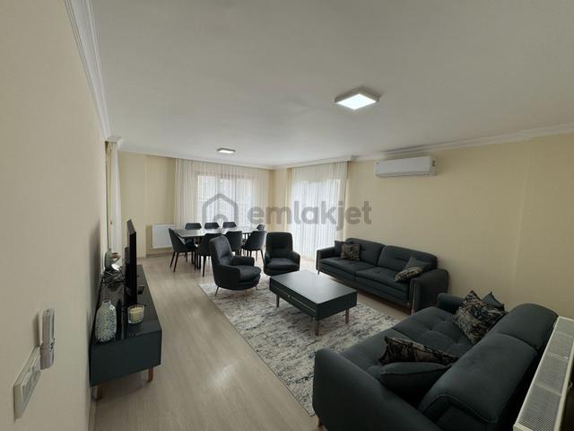 Trabzon Pelitli'de Satılık 3+1 Eşyalı Daire 3
