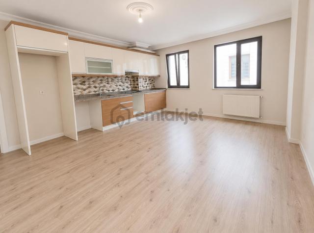 Çekmeköy Mimarsinan Mah Satılık 2+1 80m2 Yüksek Giriş Daire 3