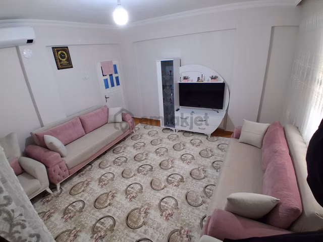 Huzurevleri Mekke Camı Civarında Bakımlı Satılık 3+1 Daire 4