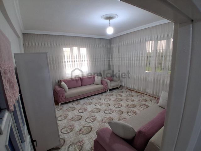 Huzurevleri Mekke Camı Civarında Bakımlı Satılık 3+1 Daire 3