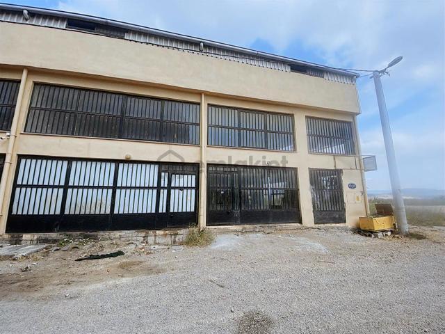 Karacabey Küçük Sanayi Bölgesinde Kiralık Dükkan 5