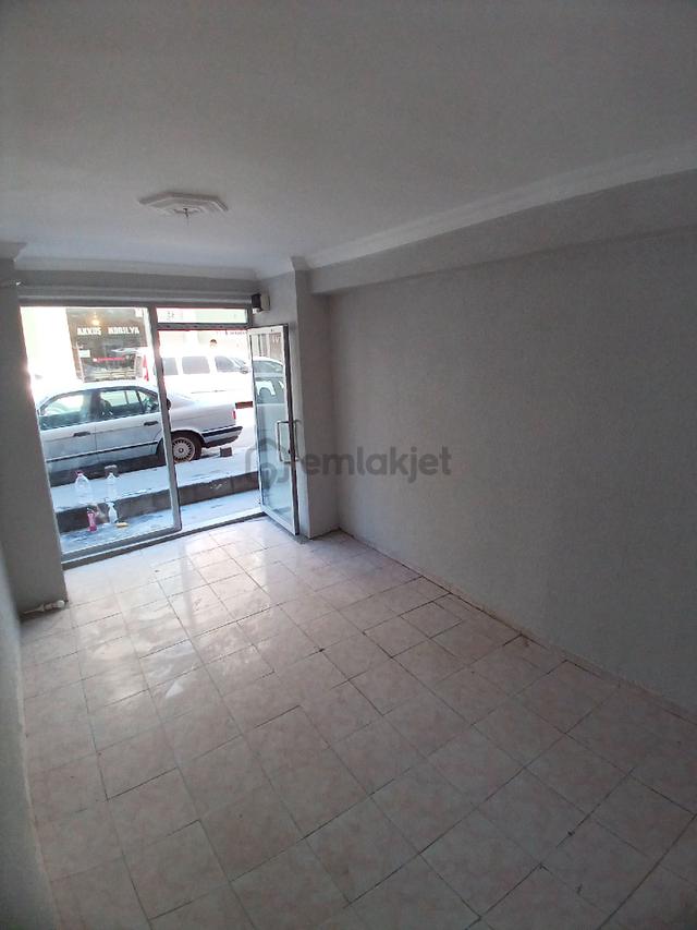 Kiralık Dükkan Caddeye Paralel 20 M2 5