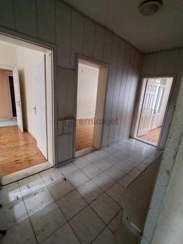 İsmet Paşa Okulu Civarı Yatırımlık Satılık 3.5+1 Daire 4