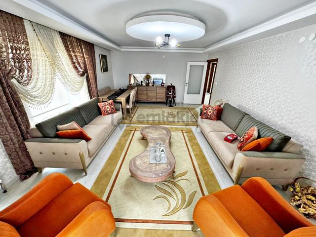 Çiğdemtepe'de Ankara Manzaralı Full Yapı Acil Satılık 5+1 Dublex 5