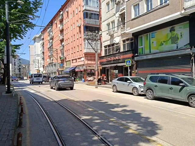 Bursa Yıldırım İncirli Caddesi’nde Yatırımlık & İşlek Konumda Satılık Dükkan 4