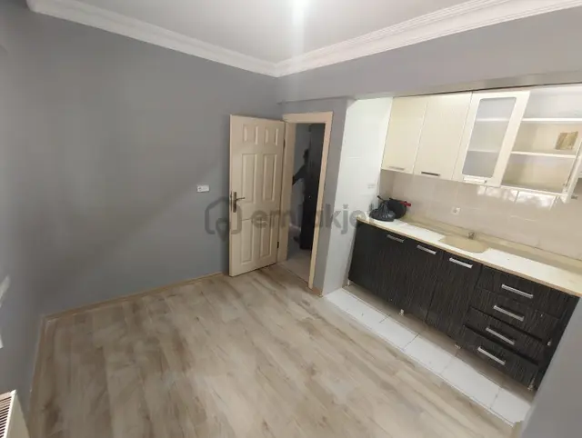 Köprü Emlaktan Gazi Mah. 2+1 Net 70 M2 Giriş Kat Kiralık Daire Köprü Emlaktan Gazi Mah. 2+1 Net 70 M2 Giriş Kat Kiralık Daire
