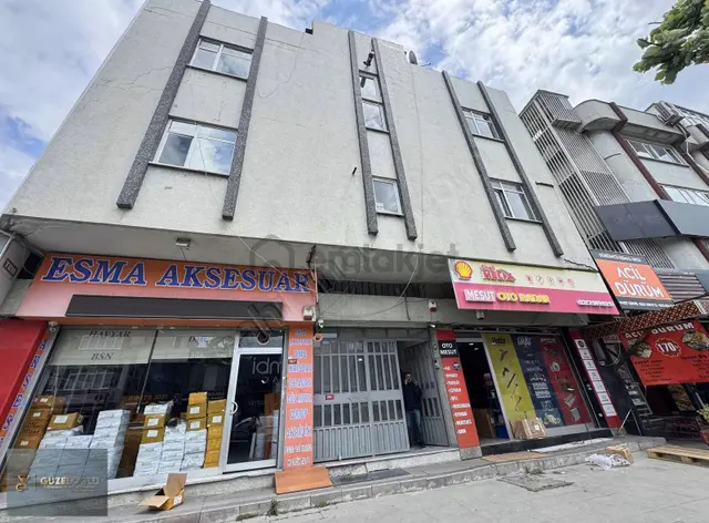 Yenibosna Yıldırım Beyazıt Cad. Harika Konum 350 M2 İş Hanı Katı 1