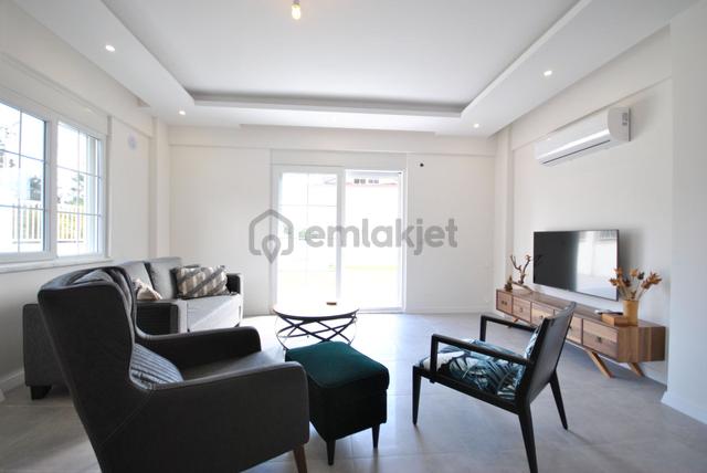 Kemerde Büyük Havuzlu Ve Full Eşyalı Satılık 2+1 İkiz Villa 4