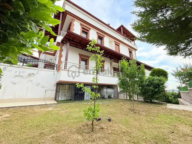 Panaromık Denız Manzaralı-butik Bir Sıte İçerisinde Havuzlu-bahçeli-4+2/ultra Lüx/modern Mımari Panaromık Denız Manzaralı-butik Bir Sıte İçerisinde Havuzlu-bahçeli-4+2/ultra Lüx/modern Mımari