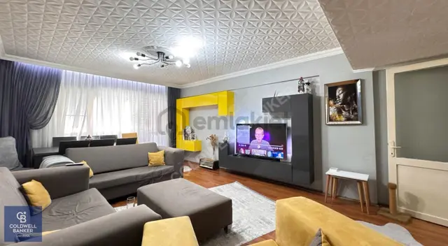 Yeşilyurt Tahsin Yazıcı Mahallesinde 3+1 Satılık Daire Yeşilyurt Tahsin Yazıcı Mahallesinde 3+1 Satılık Daire