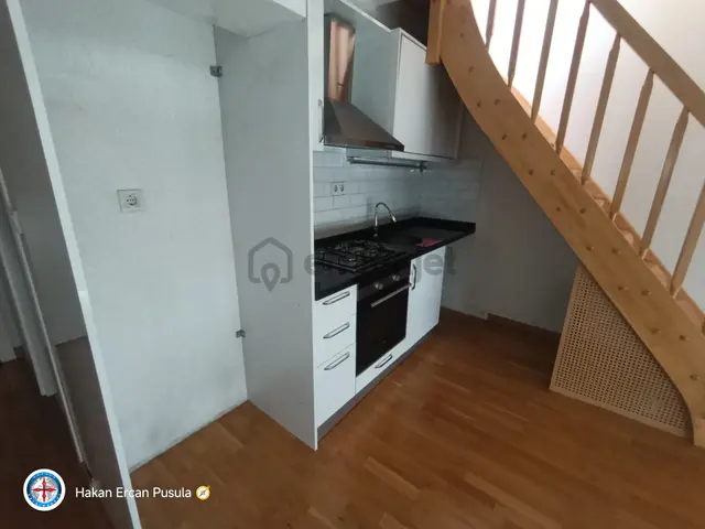 Moda Da 5 Yaşında Binada Özel Teraslı Açık Mutfaklı 1+1 Dubleks 4