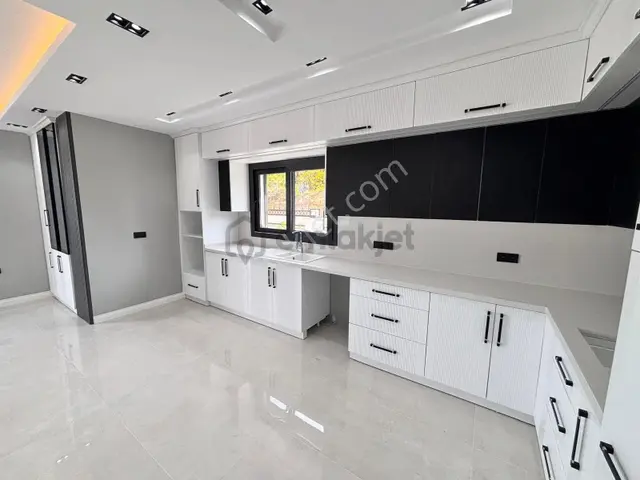 Didim'de Satılık Her Odadan Deniz Manzaralı Havuzlu Ultra Lüx Villa 5