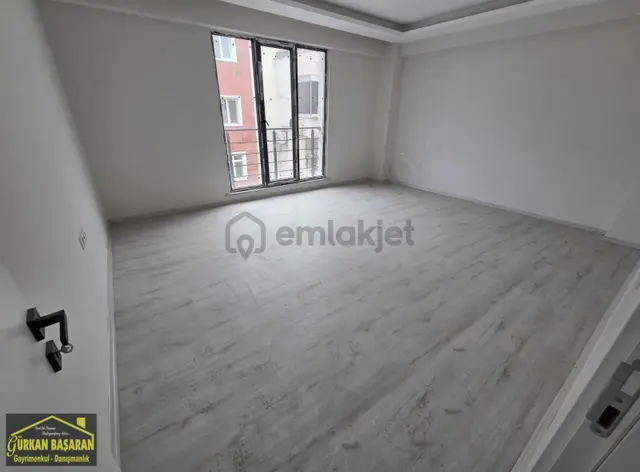 Anacadde Üzeri Satılık 3+1 Arakat 2