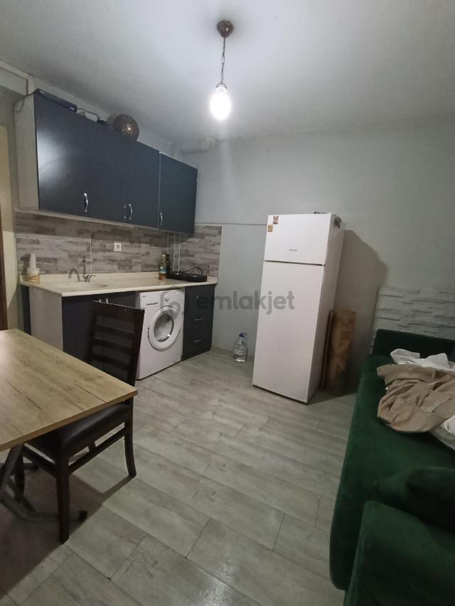 Baraj Yolu Yurume Mesafesinde 1+1 Kapalı Mutfak 4