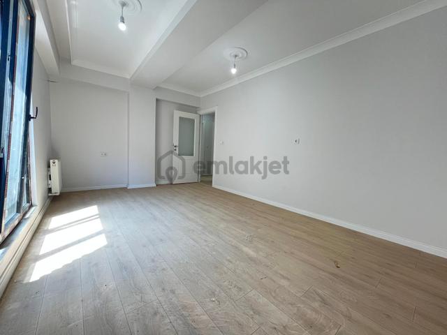 Yusuf Emlak'tan Fevzi Çakmak Mahallesi’nde Satılık 2+1 Asansörlü Daire 4