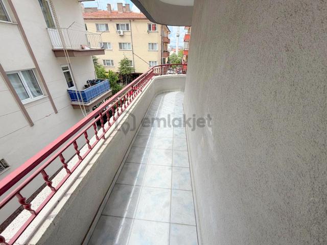 Hemdem Gayrimenkul'den İstasyon'da Merkezde Ön Cephe 3+1 Satılık Daire 5