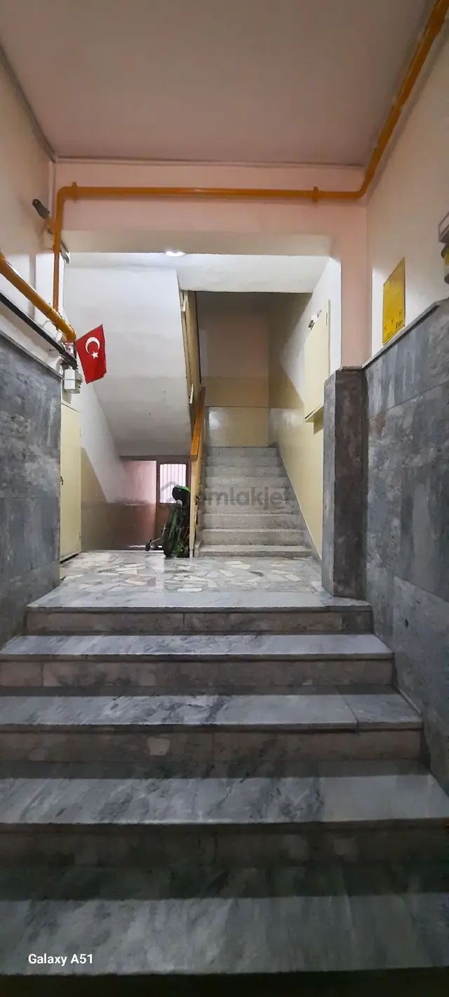 İlkadım Çiftlik Te Kiralık Daire 3+1 3