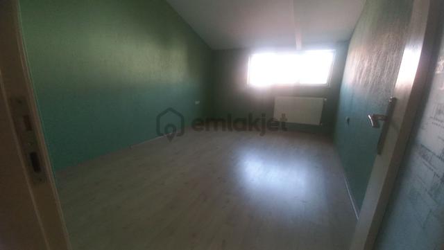 Atalarda Kiralık 3+1 Çatıkatı 4