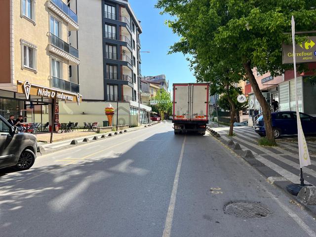 Çekmeköy 'de Yüksek Cirolu Hazır Devren Kiralık Kurumsal Market 4