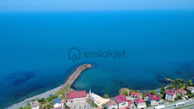 Trabzon Akçaabat'ta Satılık Deniz Manzaralı Arazi 4