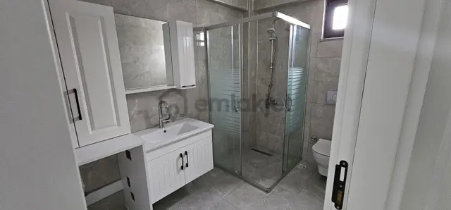 Kare Gayrimenkul'den Beşköprü Mahallesinde Satılık 6+2 Daire 2