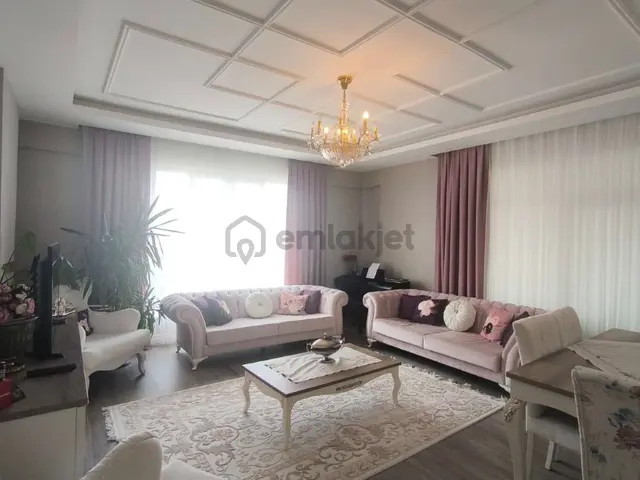 Kısacık'dan Prrestij Ve Konforu Bir Arada Sunan Satlık 3+1 Daire 1
