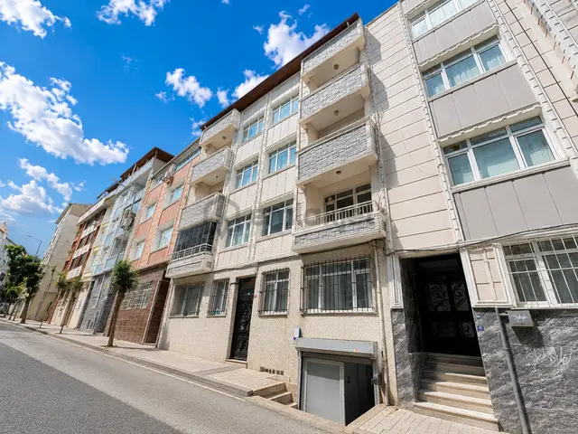 Mollateam Bayrampaşa Kartaltepe Mah Ordu Cad Satılık 1+1 Daire 2