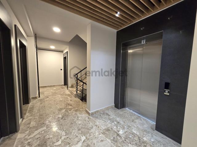Şehir Hastanesi Yakını, Ara Kat 100 M² 2+1 Lüks Daire 5