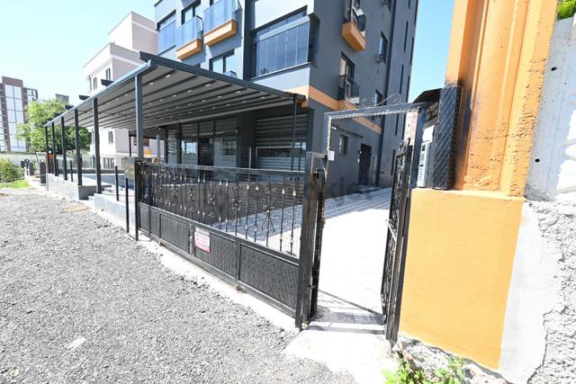 Üstünkent'ten Prestijli Konumda Görünürlüğü Yüksek Satılık Ofis 4