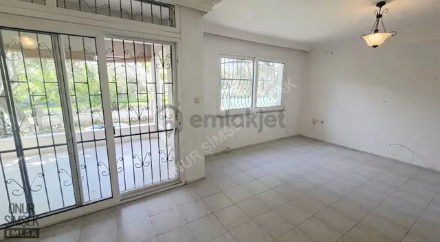 Akçay Kızılkeçili'de Bahçeli Tam Müstakil 4+1 Tripleks Villa 3