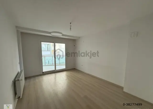 Aydın Nazilli Zafer Mahallesinde Satılık 3+1 Daire 3