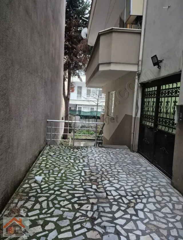 Yalova Merkez Şahin Caddesi'nde 3+1 Satılık Daire 3