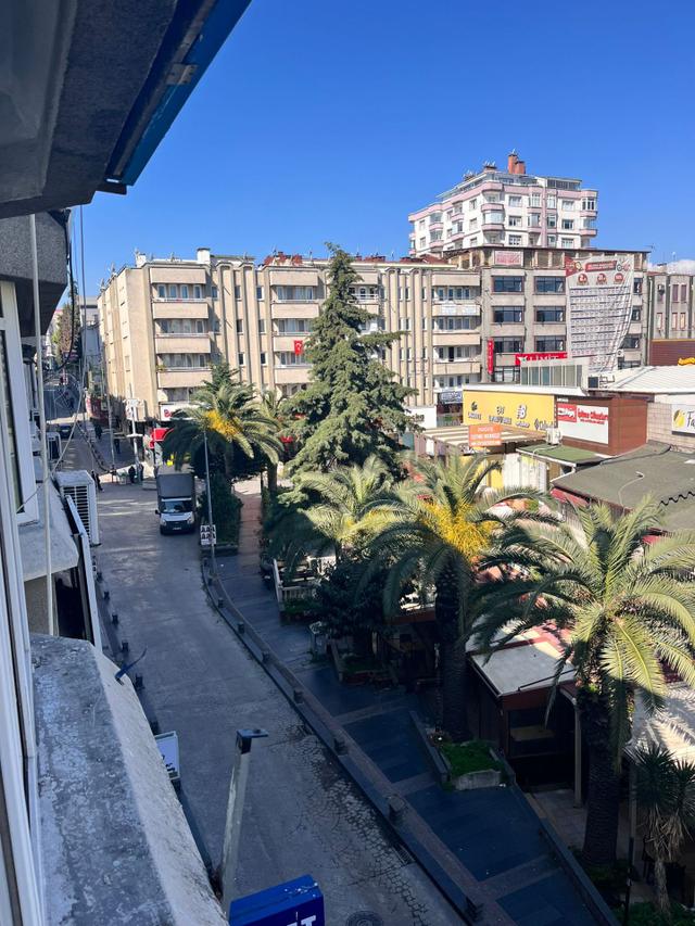 Site Camii Karşısında Tabela Değeri Yüksek Satılık Ofis Fırsatı! 3