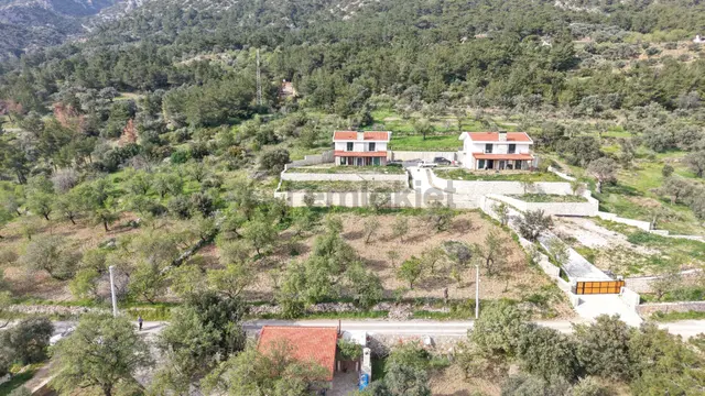 Datça Yaka Mahhallesi'nde Deniz Manzaralı Kat Karşılığı 800m² Arsa 2