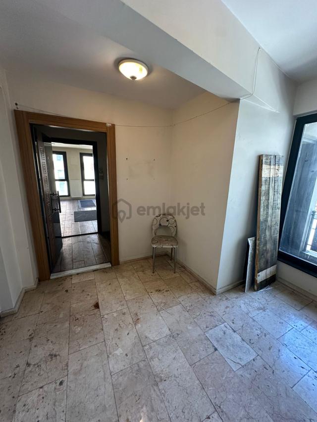 Esenler Birlik Mahallesi Kiralık Ofis Katı 3