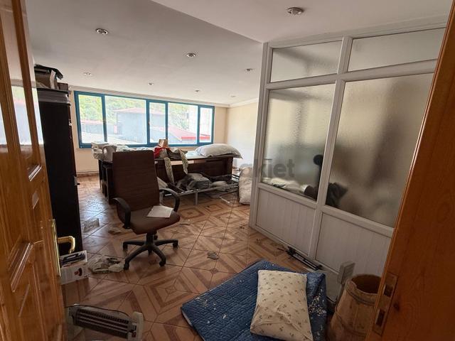 Akçaabat Yaylacık Mahallesi Küçük Sanayi Sitesinde Kiralık Büro 5