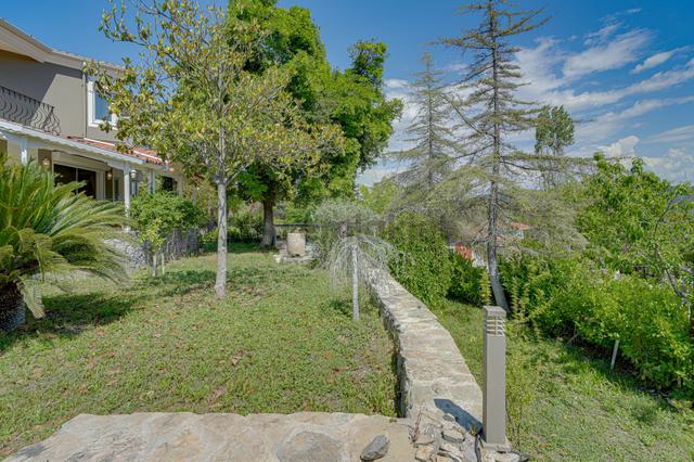 Kuşçular Yeşiloba Sitesinde Doğa İçinde Müstakil Satılık Villa 4