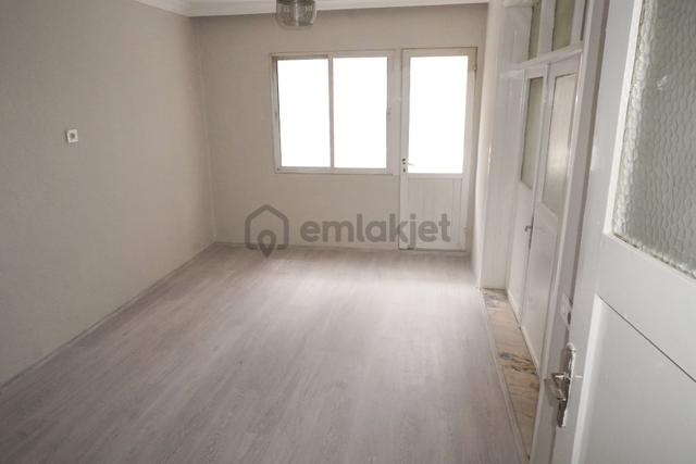 Gümüşpala Emek Mahallesinde Satılık 3+1 Balkonlu Çiğli Serkan 4