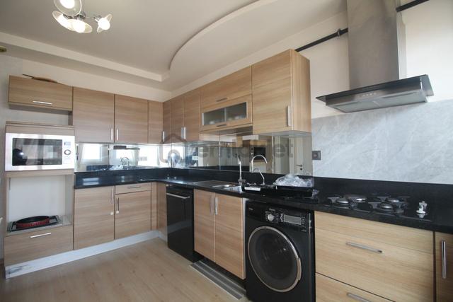 Retro’dan Deniz Manzaralı Lüks Konsept Eşyalı Kiralık Geniş B.mutfak 3+1 5