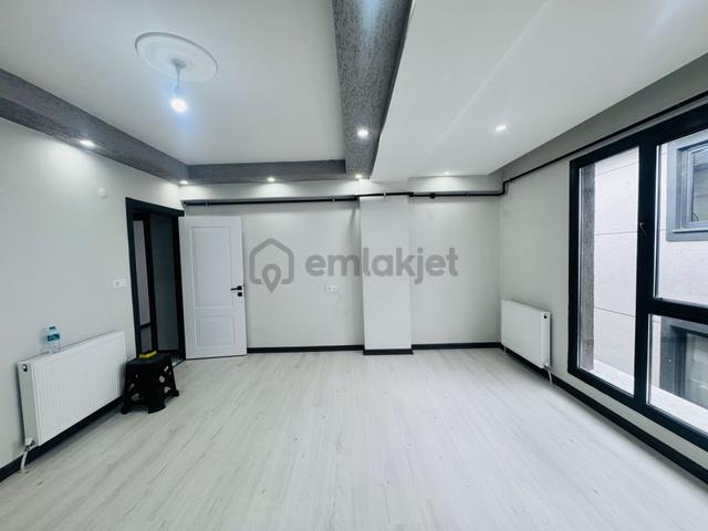 Güven'den Kapaklıda Hastaneye Yakın Balkonlu Kiralık 1+1 Daire 5