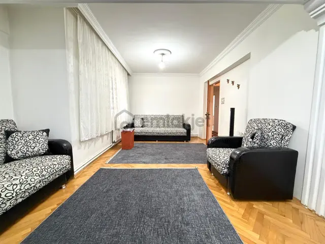 Uzman Emlak'tan İncirli Mh.de +kilerli+ebeveyn Banyolu Eşyalı Kiralık 2+1 Daire 2