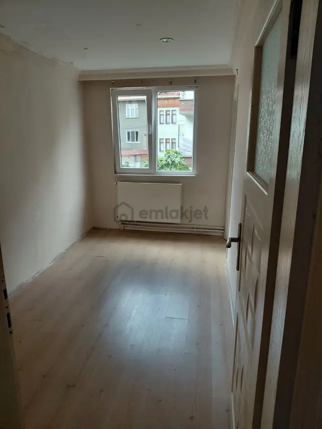 Adalet Gold Group Emlaktan Çarşı İçerisinde Kiralık Daire 2