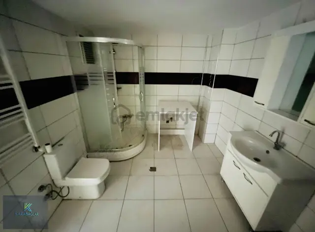 Bozyaka'da Doğalgazlı, 3+1, Ara Kat Kiralık Daire 4