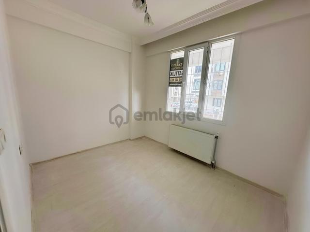 Uyaran 79 Gayrimenkul Den Kazım Karabekir Mh Satılık 2+1 Daire 3